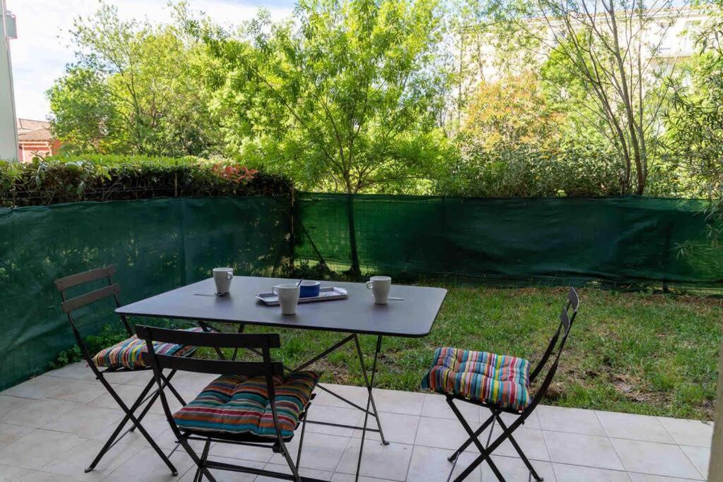 Appartement Avignon Garage-Spacieuse Terrasse Exterior foto